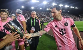 ميسي يحطم رقماً قياسياً جديداً في عالم كرة القدم